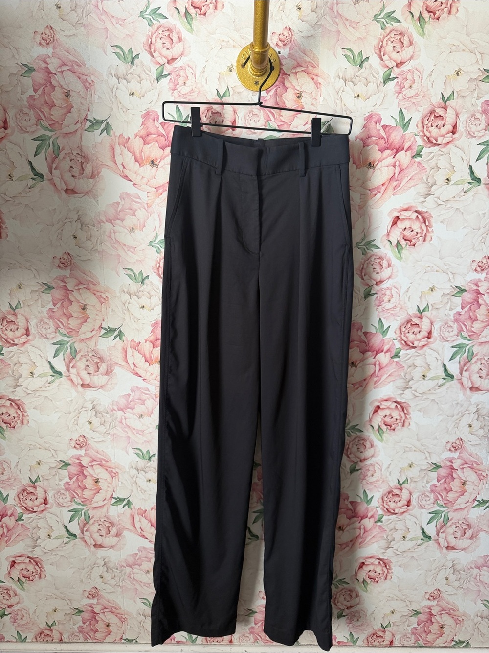 149-$75 *FREE SHIP* Lululemon Pleat-Front High-Rise Trouser Black size 0 - Picture 3 of 7
